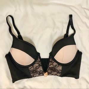 Deep plunge longline bra